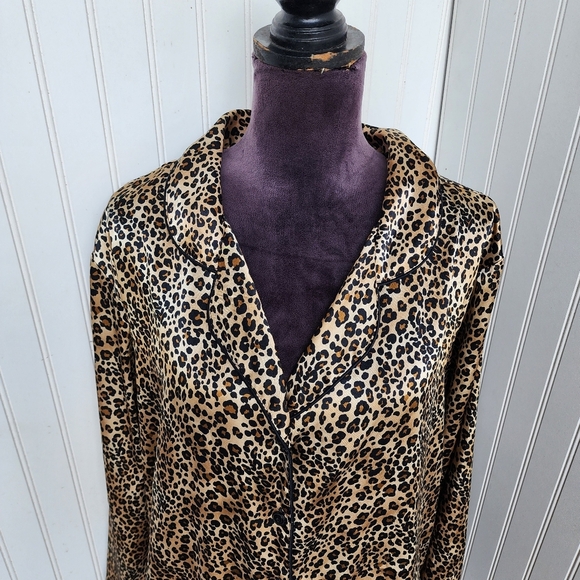 Avenue Body Collared Button Down Sleep Shirt Night Pajamas Satin Leopard 18/ 20 - Picture 3 of 11